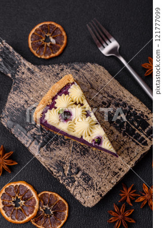 No baked sweet blueberry cheesecake with cream cheese 121777099