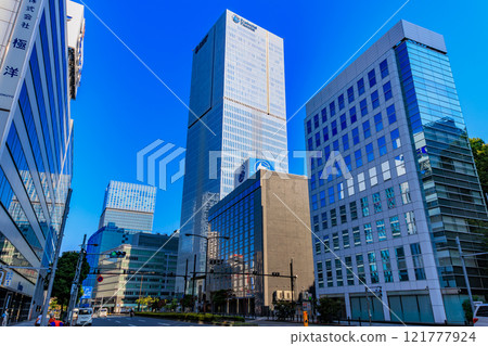 東京都千代田區永田町的城市景觀（外堀街沿線） 121777924
