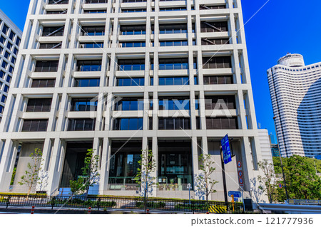 Tokyo, Minato Ward, Motoakasaka cityscape (AKASAKA K-TOWER) Tokyo, Minato Ward, Motoakasaka cityscape (AKASAKA K-TOWER) 121777936