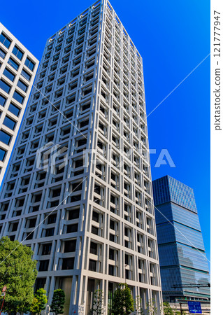 Tokyo, Minato Ward, Motoakasaka cityscape (AKASAKA K-TOWER) 121777947