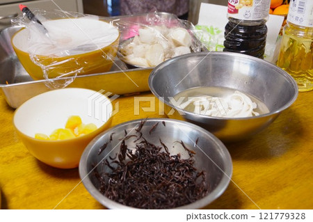 The kitchen preparing New Year's dishes 121779328