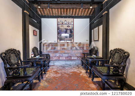 View of the interior furnishings of Lee Teng-fan's ancient residence in Daxi, Taoyuan, Taiwan. View of the interior furnishings of Lee Teng-fan's ancient residence in Daxi, Taoyuan, Taiwan. 121780020