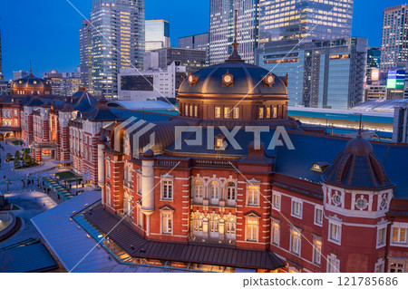 [東京] 東京車站大樓黃昏 121785686