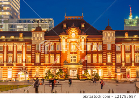 [東京] 東京車站大樓黃昏 121785687