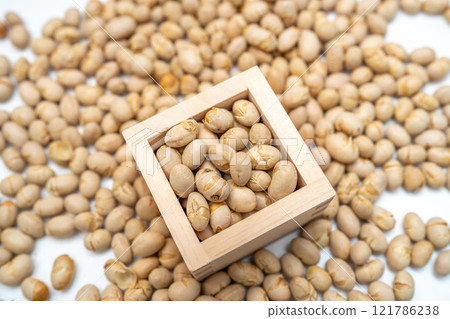 Beans of Setsubun Beans of Setsubun 121786238