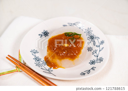 吹製蘿蔔淋上味噌醬 121788615
