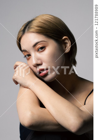 女性美容保養化妝形象 女性美容保養化妝形象 121788989