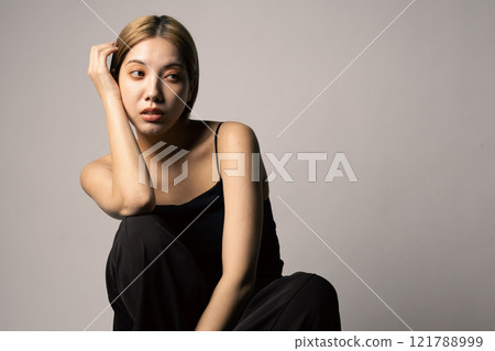 Women beauty skin care makeup image Women beauty skin care makeup image 121788999