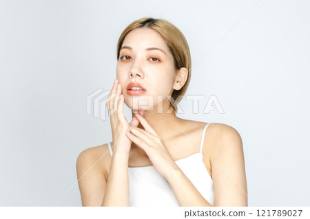 女性美容保養化妝形象 女性美容保養化妝形象 121789027