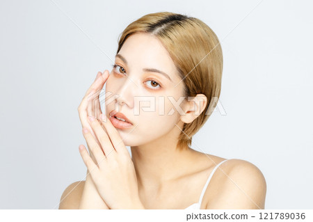 Women beauty skin care makeup image Women beauty skin care makeup image 121789036
