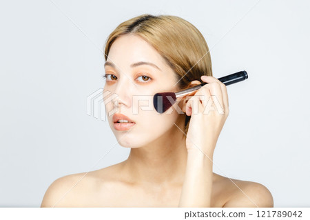 Women beauty skin care makeup image Women beauty skin care makeup image 121789042