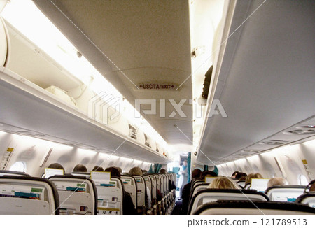 出發前的飛機乘客座位 機場海外旅行 121789513