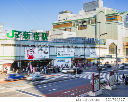 Shinjuku station south exit Shinjuku station south exit 121790327