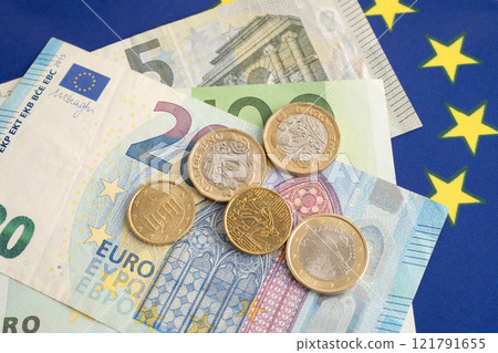 Euro banknote cash money, finance economic banking business exchange market. Euro banknote cash money, finance economic banking business exchange market. 121791655
