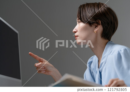 Woman overtime Woman overtime 121792805