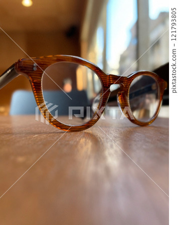 戴眼鏡的風景 戴眼鏡的風景 121793805