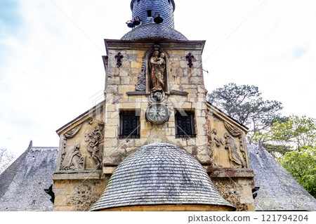 exteriors of notre dame de grace, Honfleur, normandy, france 121794204