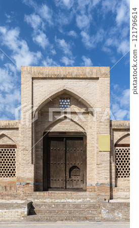 Facade of Fathullojon Caravansaray, architectural monument Facade of Fathullojon Caravansaray, architectural monument 121796614
