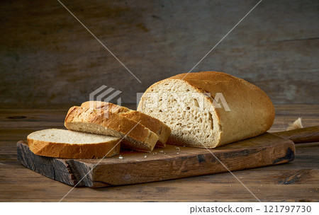 freshly baked sliced bread 121797730