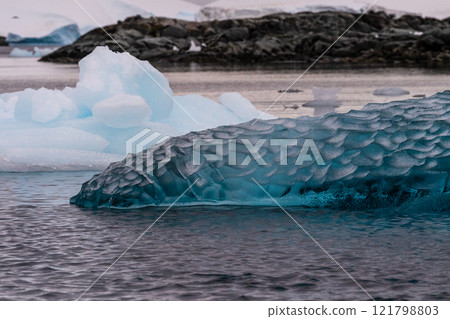 A Patch of Antarctic ice 121798803