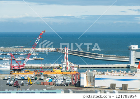 [Sanfurawa Furano anchored at Oarai Port] 121798954
