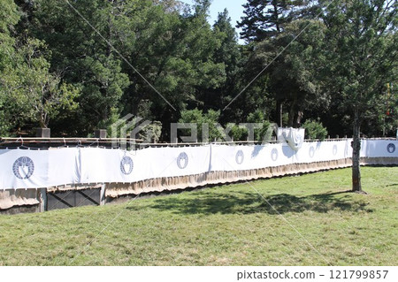 Traditional deer antler cutting ceremony at Kasuga Taisha Shrine in Nara 121799857