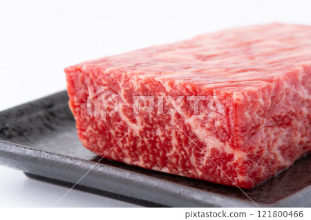 Close-up of high-quality wagyu beef thigh block meat 121800466
