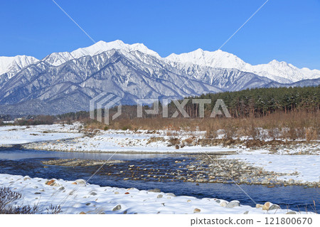 信濃大町山景：冬季北阿爾卑斯立山連峰 121800670