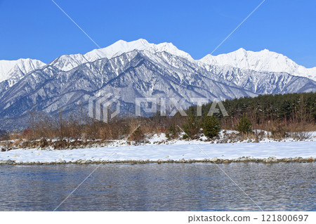 Shinano Omachi Mountain View: The Northern Alps, Ushiro-Tateyama mountain range in winter 121800697