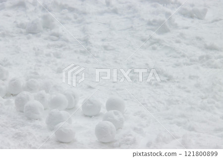 Snowball Snowball 121800899