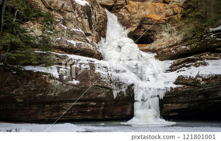Cedar Falls Frozen in Winter, Hocking Hills State Park, Ohio Cedar Falls Frozen in Winter, Hocking Hills State Park, Ohio 121801001