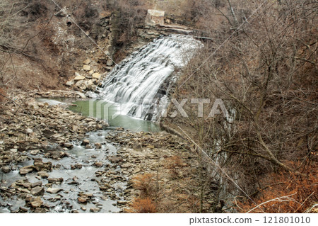 Mill Creek Falls, Cleveland, Ohio Mill Creek Falls, Cleveland, Ohio 121801010