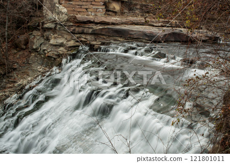 Mill Creek Falls, Cleveland, Ohio 121801011