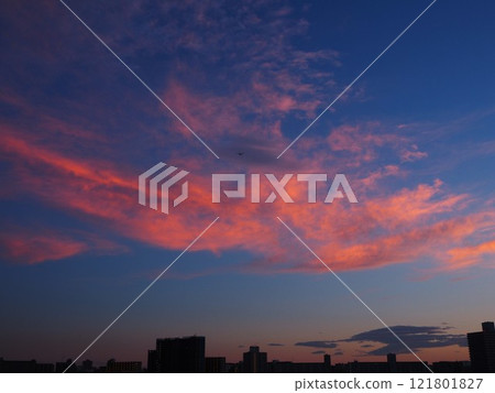 Beautiful sunset clouds seen from the Arakawa River bank in Kawaguchi City Beautiful sunset clouds seen from the Arakawa River bank in Kawaguchi City 121801827