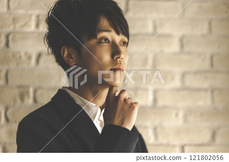 男人的肖像 121802056