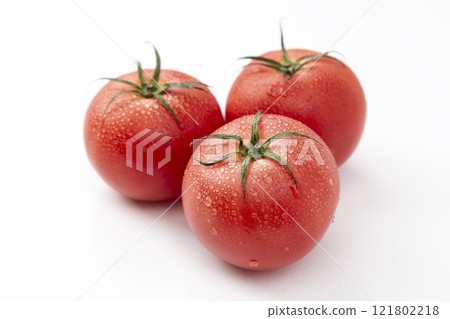 Fresh tomatoes on white background 121802218