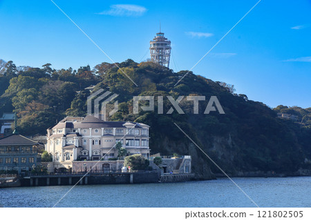 Enoshima: View from Bentenmaru 121802505