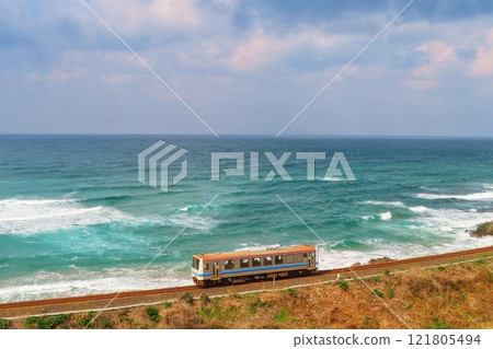 San-in主線沿著海岸線運行 San-in主線沿著海岸線運行 121805494
