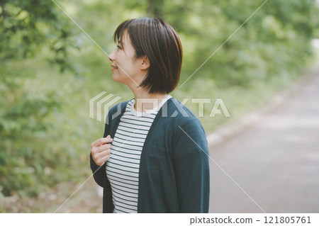 女生 女孩 女性 121805761