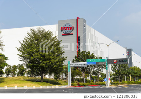 Taiwan Semiconductor Manufacturing Company (TSMC) plant in Tainan Science Park, Taiwan, TSMC is the world's largest dedicated independent semiconductor foundry. 121806035