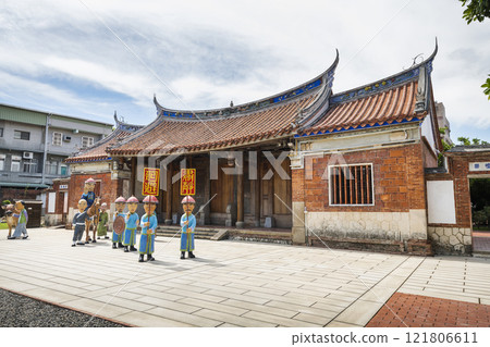 Building view of the Fongyi Academy (Wenchang Temple) in Fengshan of Kaohsiung, Taiwan. The Academy worshiped Wenchang Dijun. 121806611