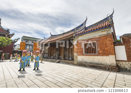 Building view of the Fongyi Academy (Wenchang Temple) in Fengshan of Kaohsiung, Taiwan. The Academy worshiped Wenchang Dijun. 121806613