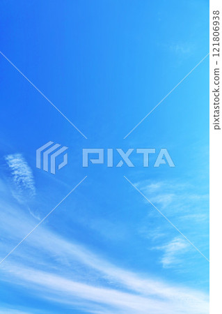 秋天天空和雲彩 121806938