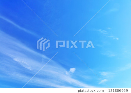 秋天天空和雲彩 121806939