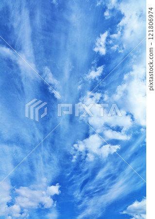 秋天天空和雲彩 121806974