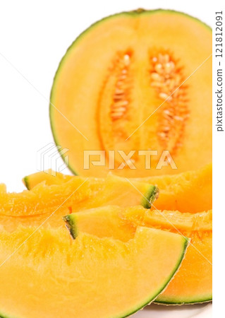 Quincy melon, red flesh, net type, cut, cross section, light background Quincy melon, red flesh, net type, cut, cross section, light background 121812091