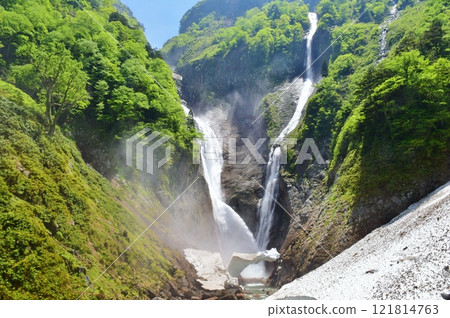 Tateyama Shomyo Falls Early summer scenery 121814763