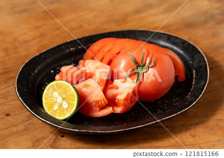Fresh tomatoes 121815166