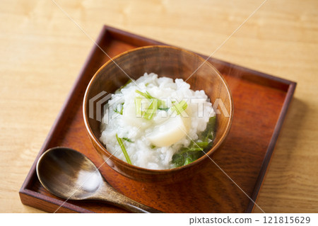 碗裡的七草粥 121815629