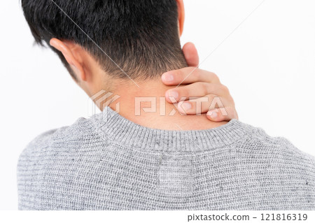 僵硬的肩膀男 121816319